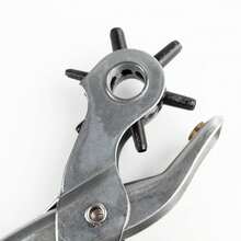 1个红色皮革打孔器，1个6孔皮革打孔器，皮带打孔器，打孔工具/圆孔打孔器，适合新年、感恩节、开斋节礼物，多用途打孔器，可用于皮带、背包、包袋、鞋子，孔径：2-4.5毫米