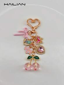 HAILIAN 这款锌合金心形扣饰有蝴蝶结、爱心、蝴蝶和樱桃图案，优雅独特，可作为女士手提包/钱包/钥匙扣挂饰。适合装饰手提包、钱包、钥匙，也可作为旅行配件。是送给朋友、女友或情侣的完美小礼物。 - 粉色 - 查看 5