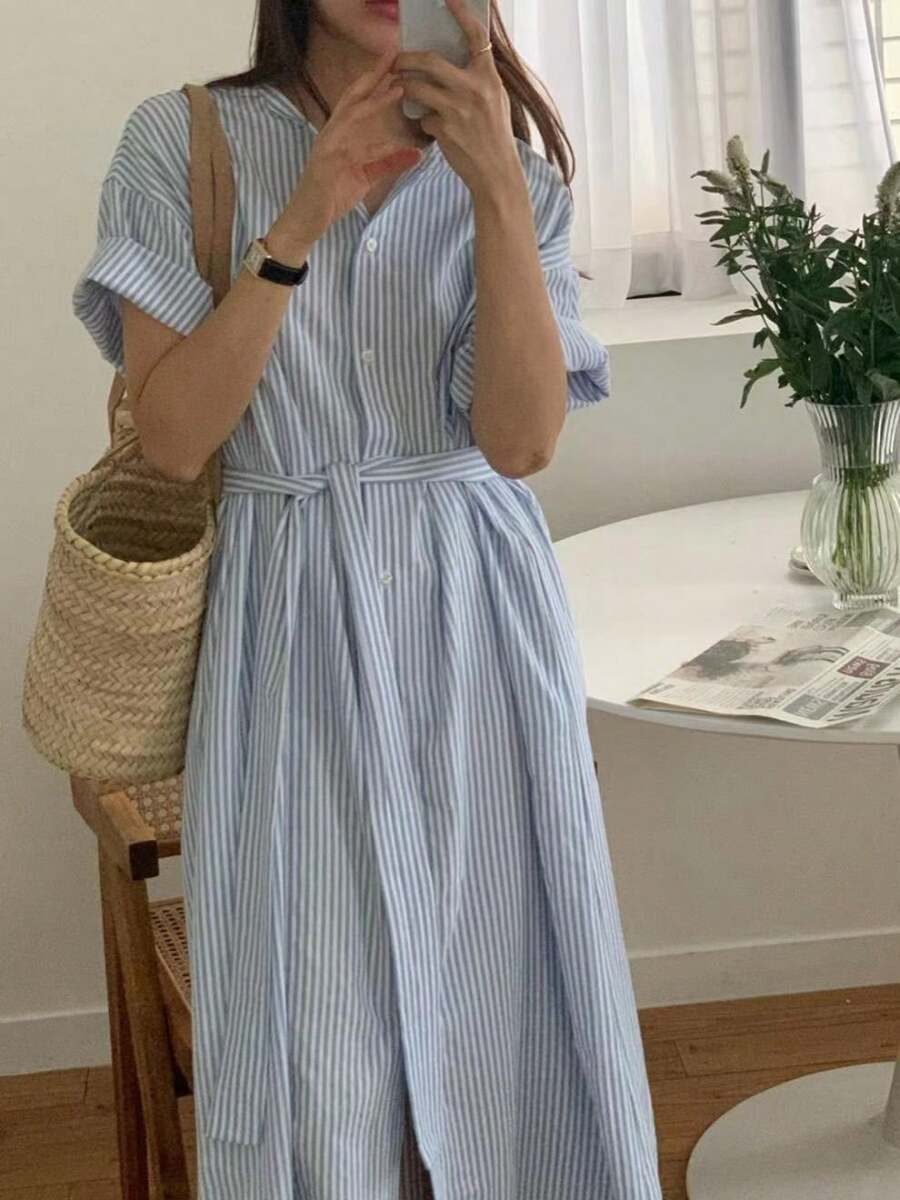 Vestido mediano y largo de mujer Vestido camisero de rayas vintage de verano para mujer, estilo suelto y largo medio, con cinturón para ceñir la cintura y efecto adelgazante - Azul - Ver 1