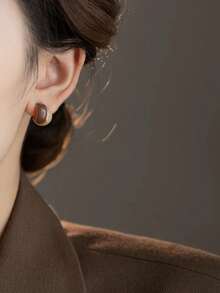 1 Pair Elegant Chic Minimalist Geometric Delicate Brown Enamel Stud Earrings, Suitable For Women's Daily, Commute, Festivals And Parties