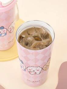 Miniso Chiikawa 520ml/17.58oz 双层保温咖啡杯 - 可爱格子印花不锈钢便携真空杯，带双饮用盖和提手，适合通勤/旅行 (1个) - 淺粉色 - 查看 3