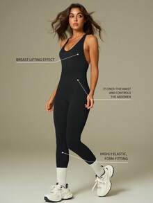 UONNOU 女士运动连体衣/塑身衣，适合运动、瑜伽和休闲穿着。特点包括交叉绑带设计、无袖宽圆领、提臀塑形、收腰瘦腹，适合户外运动、瑜伽、轻度锻炼、跑步、日常休闲、通勤、街头风、派对和度假。 - 黑色 - 查看 2