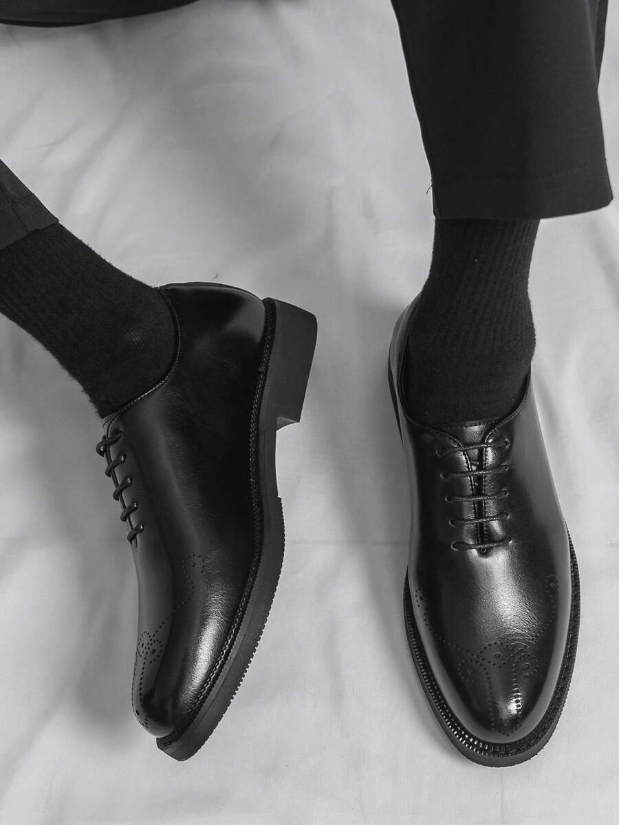 Men's Brogue Carved Breathable Formal Dress Shoes, Lace-Up Wedding & Office Shoes - Black - View 1