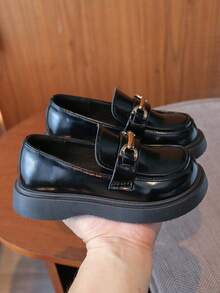 1双儿童平底休闲鞋，简约时尚百搭女童英伦风真皮学生鞋 - 黑色 - 查看 3