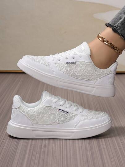 Casual Sports White Sneakers, Breathable Mesh Skate Shoes, Flat Lace-Up Running Shoes, Lightweight Travel Shoes, Breathable Mesh Shoes, White Nurse Shoes, Lightweight Outdoor Sports Shoes, Suitable For All Seasons