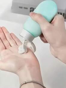 Bộ 11 chai du lịch tái sử dụng - Thích hợp mang lên máy bay, có thể đựng sữa tắm, kem dưỡng da, dầu xả, v.v. - Bền và nhẹ, vật dụng thiết yếu cho du lịch - Nhiều màu - Xem 10