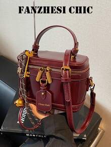 Niche Design Sense Of Fashion Handbag, Retro Exquisite Elegant Daily Versatile Crossbody Bag, Personalized Bell Pendant Ladies Box Bag, Suitable For Work Commuting Dating Shopping Gathering