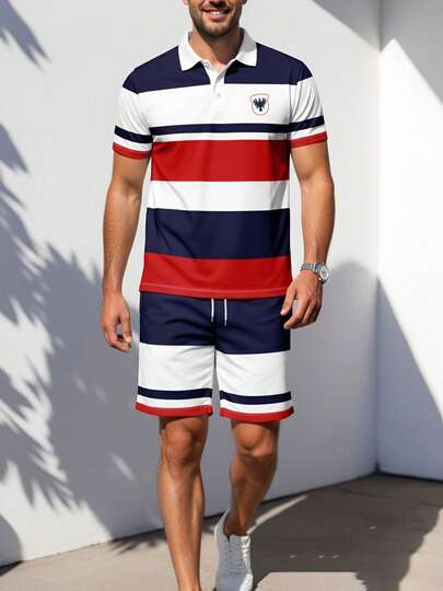 Bộ áo polo ngắn tay và quần short cạp chun phối sọc tương phản dành cho nam.