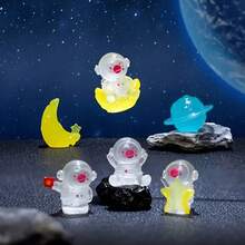 6个夜光太空漫步小雕像 - 彩色树脂汽车和花园装饰品，非常适合苔藓景观和汽车配件，可收藏的迷你太空装饰雕像 - 彩色 - 查看 3