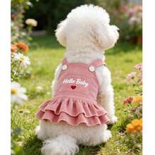 一件狗狗连衣裙，适合贵宾犬、泰迪犬、比熊犬和其他小型犬，秋冬季穿着。