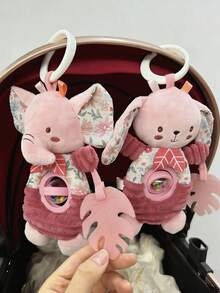 1pc Cute Pink Rotating Rattle Car Hanging Toy, Baby Pink Stroller Hanging Cartoon Plush Car Hanging Pacifier Toy With Rattle, Crinkle Paper And BB Device, Suitable As Newborn Baby Gift