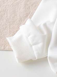 Conjunto de 3 peças para bebês meninas, estilo minimalista e casual, com laço grande removível, blusa de manga comprida com gola redonda e calça jeans com bolsos. Leve e ideal para outono/inverno. - Bege - Ver 6