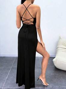 女士黑色缎面开衩长裙，完美适用于婚礼、正式场合、派对、婚礼宾客鸡尾酒会等活动。