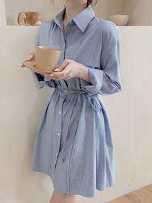 Vestido corto de mujer Vestido camisero de rayas para mujer, de largo medio, versátil y exclusivo, con cinturón y manga larga - Azul - Ver 2