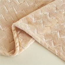 1pc Flannel (Polyester Fiber) V-Shaped Metallic Yarn Printed Fleece Blanket, Modern Solid Color Minimalist Style Suitable For Warm Travel, Office, Home Decor - Khaki - View 8