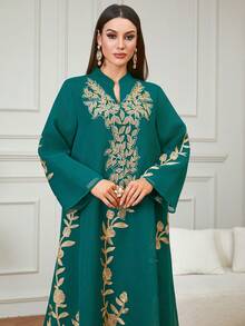 Women's Middle Eastern Ramadan New V-Neck Leaf Sequin Embroidered Long Sleeve Kaftan Robe, Suitable For Parties, Daily Wear, And Dates - Green - View 4