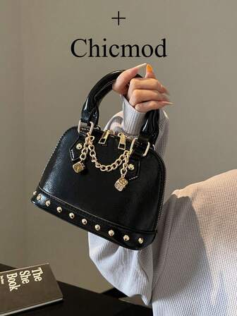 1 st. trendig guldfärgad PU-handväska med nitkedja och dekor i skal, Y2K-punkstil, liten tygväska. Lämplig för shopping, plånbok, unga kvinnor, universitetsstudenter, kontorsdamer. Perfekt för kontor, universitet, arbete, affärer, pendling, utomhusaktiviteter, resor och picknick.