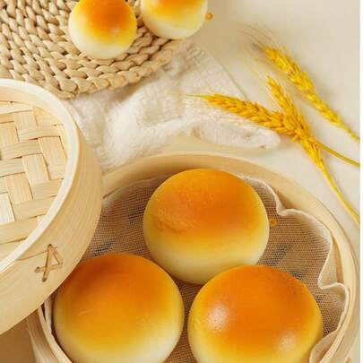 1pc Upgraded PU Material Simulated Golden Steamed Bun Slow Rebound Stress Relief Squeeze Toy Keychain - [Office Fun Stress Relief/Food Theme Decor/Creative Backpack Charm]Cute Tactile Toy - Perfect Gift For Valentine's Day