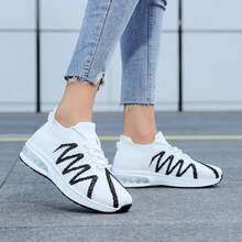 男女通用运动跑步鞋 - 2025新款，轻便缓震，足弓支撑 | 美国尺码 5-13（欧盟尺码 37-47），吸震PU中底 | 系带设计，透气网面，防滑，适合健身房、日常穿着，融合芭蕾舞鞋和复古风格 - 彩色 - 查看 16