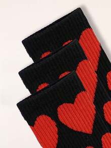 5 paires de chaussettes mi-mollet à motif cœur, chaussettes de sport minimalistes pour skateboard, chaussettes d'équipe pour l'automne/l'hiver, chaussettes polyvalentes coréennes pour la Saint-Valentin, chaussettes de haute qualité pour femmes - Multicolore - Voir 2