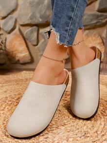 1双休闲简约米色女士室内拖鞋，圆头平底