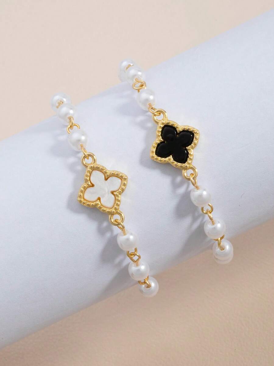 2pcs Fashionable Classic Black & White Clover Design Bracelet Set - One Size Fits All - Faux Pearl Black and White Bracelet - View 1