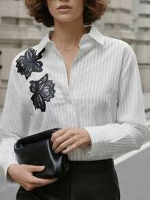 女士时尚休闲条纹黑白刺绣衬衫，翻领，带口袋，纽扣前襟，优雅通勤装，春夏新款