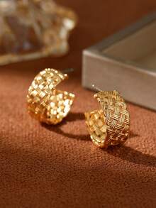 1 Pair 14K Gold Hollow Woven Earrings For Women Men,Vintage Plaid C Shape Huggie Hoop Earrings For Sport/Daily/Vacation/Wedding Wearing,Dainty Drop Dangle Earrings Jewelry For Ramadan/Anniversary/Mother's Day/Valentin's Day/Christmas Day - Checkered C Earrings - View 5