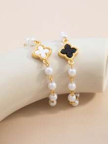 2pcs Fashionable Classic Black & White Clover Design Bracelet Set - One Size Fits All - Faux Pearl Black and White Bracelet - View 2