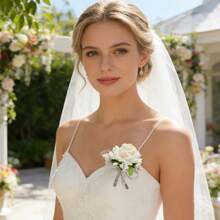 1件满天星和玫瑰腕花/胸花，适合新郎、新娘、父亲、母亲、祖父母婚礼装饰佩戴，也适合舞会、返校节等场合。 - 白色 - 查看 6