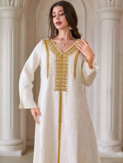 Women's V-Neck Elegant Arabic Dress With Embroidered Pearl Decor