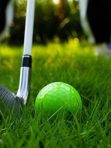3 pezzi di palline da golf riutilizzabili e durevoli che si illuminano al buio, realizzate in gomma sintetica, adatte per la pratica notturna del golf, partite e allenamenti, resistenti all'usura, con lunga distanza di volo - ideali per i golfisti - migliorano la visibilità per il golf notturno - golf - Visualizzare 1