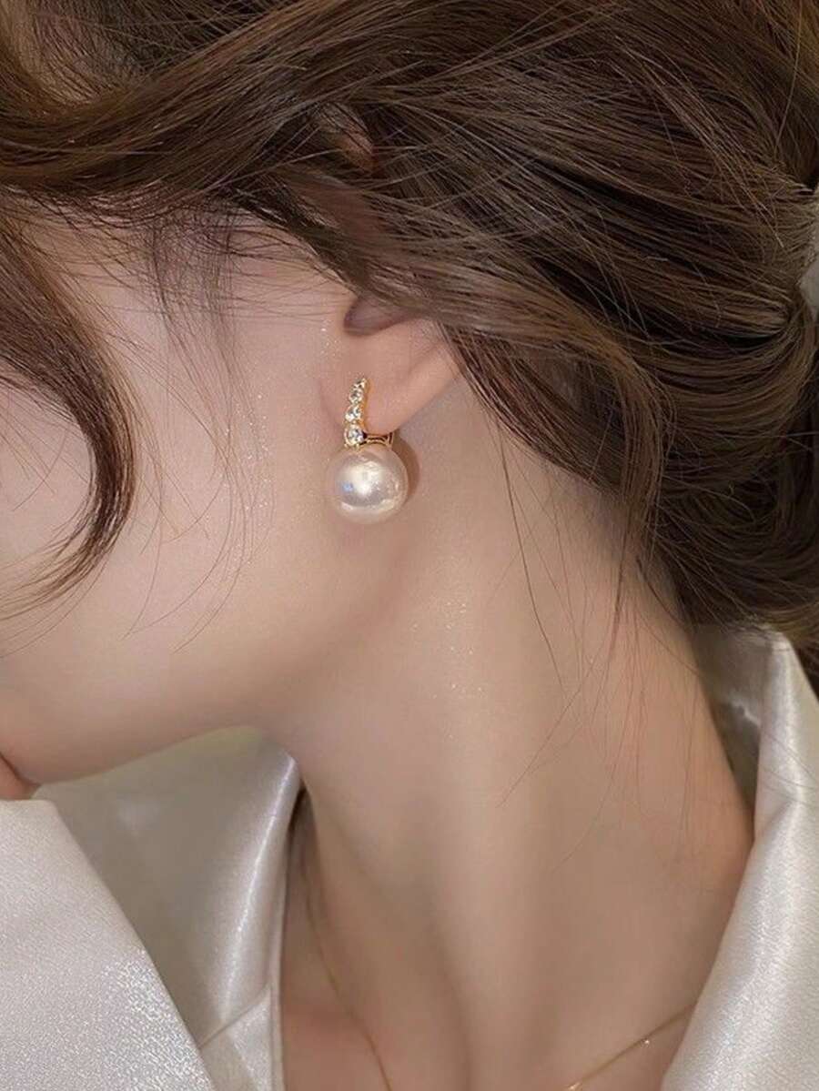 一对珍珠耳环，独特设计，镶嵌水钻，轻盈奢华的法式风格耳环，优雅日常佩戴 - 白色 - 查看 1