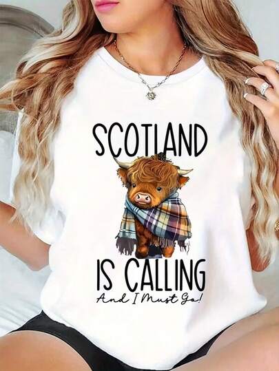100% Pure Cotton Women's White Short-Sleeve T-Shirt, Printed With The Slogan 'Scotland Is Calling,' Featuring A Design Of Scottish Highland Cows Wearing Plaid Scarves. Short-Sleeve, Round-Neck Casual Summer T-Shirt, Machine Washable, Suitable For Animal Lovers, Everyday Comfortable, Stylish Top, Elegant Series Top, Pullover Style.