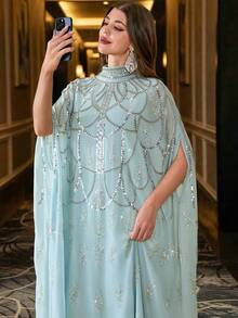 优雅串珠蝙蝠袖长立领长袍，梭织面料，刺绣图案