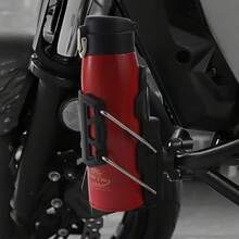 2 piezas Soporte para botella de agua de motocicleta - Soporte ajustable de alta resistencia (0,6 - 1,56 pulgadas), sin instalación requerida, duradero/se ajusta al sistema de bebidas de motocicleta con botella de 1 litro, sin manos (negro, también se ajusta a bicicleta de montaña/bicicleta eléctrica) - A - Ver 4