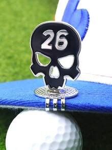 一合一高尔夫球位修补器 - 骷髅头设计 - 带帽夹的高尔夫球标记器套装 - 防水耐用的高尔夫球场配件 - 高尔夫球手的理想礼物 - 小巧便携，适合户外使用 - 高尔夫球场维护工具、高尔夫球维修工具、高尔夫球包配件、高尔夫球维修、完美的高尔夫礼品套装