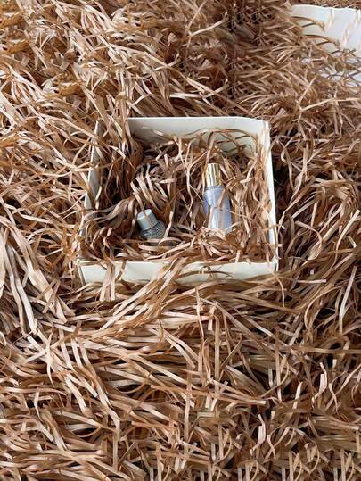 10/20/50/100/500 g brunt skrynkligt pappersfyllmedel, lämpligt för bröllop, alla hjärtans dag, Halloween, fars dag, mors dag och festdekorationer, kan användas som skyddande stoppning för ömtåliga presenter, även lämpligt för skolstart och alla hjärtans dag-evenemang