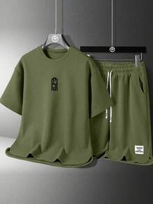 軍綠色