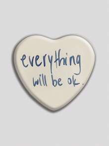 心形徽章，经典时尚徽章/胸针，2D平面设计，高品质金属配件，适合装饰衣服、帽子、背包，是送给朋友、同学、同事和爱人的理想新奇礼物。 - 彩色 - 查看 11