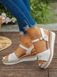 1 Pair Summer Casual Wedge Sandals For Teenagers, Suitable For Daily Outings, Simple Buckle Design, Perforated, Fashion Minimalist, Non-Slip, Comfortable, Versatile Thick-Soled Sandals - White - View 7