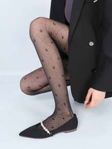 1 Đôi Quần tất nữ màu đen mỏng nhẹ, mềm mại, họa tiết cỏ bốn lá, thân thiện với da | Mịn màng và gợi cảm, tự tin khoe vẻ quyến rũ của bạn - Nhiều màu - Xem 5