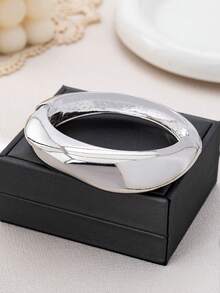 1 chiếc trang sức thời trang: Vòng tay bản rộng hình học bất đối xứng bằng bạc, thích hợp cho các lễ hội, đi biển, tiệc tùng và đeo hàng ngày. - bạc - Xem 2