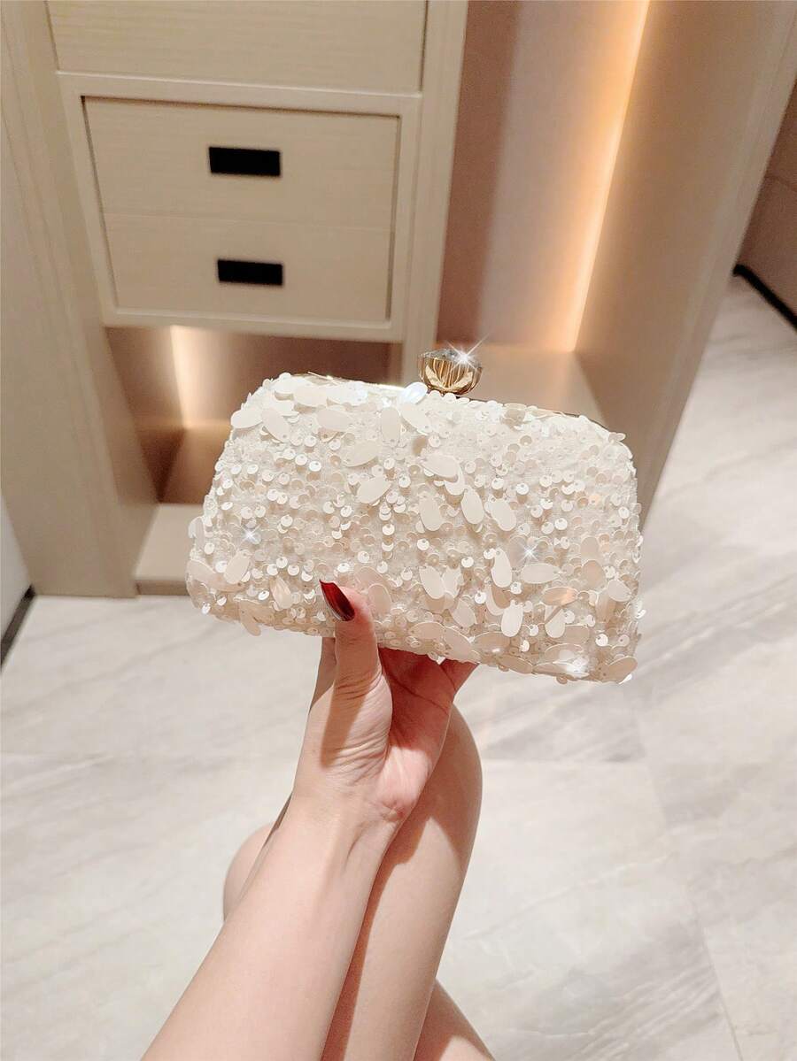 白色花卉串珠斜挎包，复古链条肩带晚宴手拿包，迷你方形盒包，适合派对女孩、新娘、大学生、年轻职业人士，用途广泛，可用于派对、舞会、婚礼等场合，完美搭配晚礼服配饰，图案随机发送 - 白色 - 查看 1