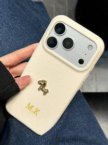 Ốp điện thoại hình ngựa bằng kim loại vân vải thiều tùy chỉnh, tên chữ cái cá nhân hóa, lời chúc may mắn năm mới âm lịch hình ngựa, ốp điện thoại đôi tối giản màu trơn chống sốc, tương thích với Apple 17 16 15 14 Pro Max 13 12 11 Plus, quà tặng ngày Valentine, quà sinh nhật, quà tặng ngày lễ, quà tặng cho anh ấy/cô ấy, quà tặng cá nhân hóa, quà kỷ niệm, quà cưới, quà tặng cá nhân hóa cho bố mẹ (dập nổi), ốp điện thoại dễ thương. - Màu nâu Sô-cô-la - Xem 7