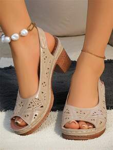 Women's Lightweight Hollow Out Beach Sandals, Summer Fashion Resort Style Thick Bottom Open Toe Backless Strap Sandals, Charming For Casual Vacation Outdoor Wear, Comfortable Lightweight Beach Slippers, Sports Beach Home - Khaki - View 3