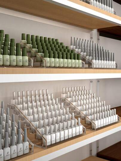 1个多层亚克力化妆品收纳展示架，适用于指甲油、口红、眼影、粉饼等。也可用于梳妆台收纳。