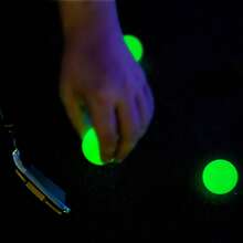 3 pezzi di palline da golf riutilizzabili e durevoli che si illuminano al buio, realizzate in gomma sintetica, adatte per la pratica notturna del golf, partite e allenamenti, resistenti all'usura, con lunga distanza di volo - ideali per i golfisti - migliorano la visibilità per il golf notturno - golf - Visualizzare 10