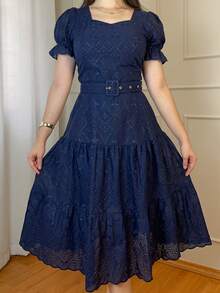 Women's 3-Marias Midi Dress In Elegant Cotton Lace With Belt And Ruffled Hem - Casual Fashion - For Dating Or Weddings - 藏蓝色 - 查看 2