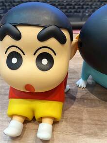 Crayon Shin-Chan Cute Pajamas Shin-Chan Phone Holder - Collectible Decor, Durable PP Material, Desktop Accessory And DIY Gift Item, Fun Toy For Kids